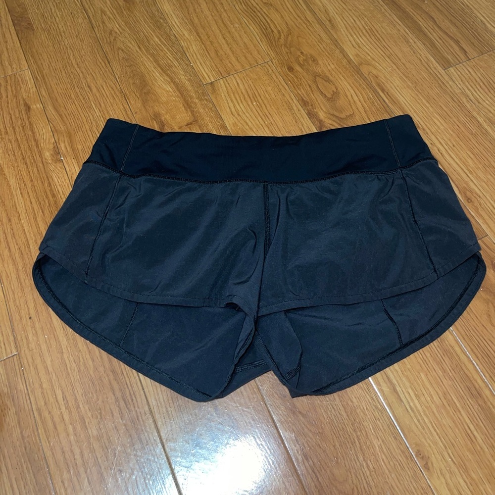 Lululemon speed up 2.5 size 6